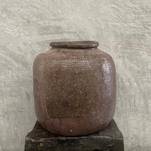 Terracotta Sung Pot-M